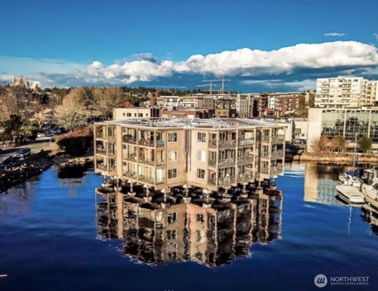 65 Kirkland Avenue Unit: 202