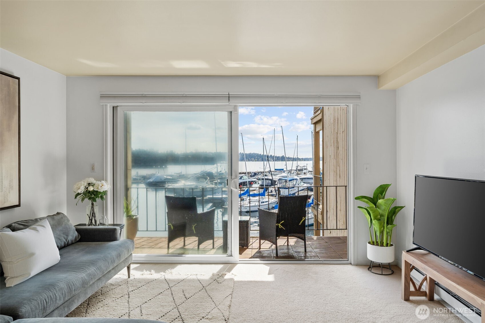 65 Kirkland Avenue Unit: 202
