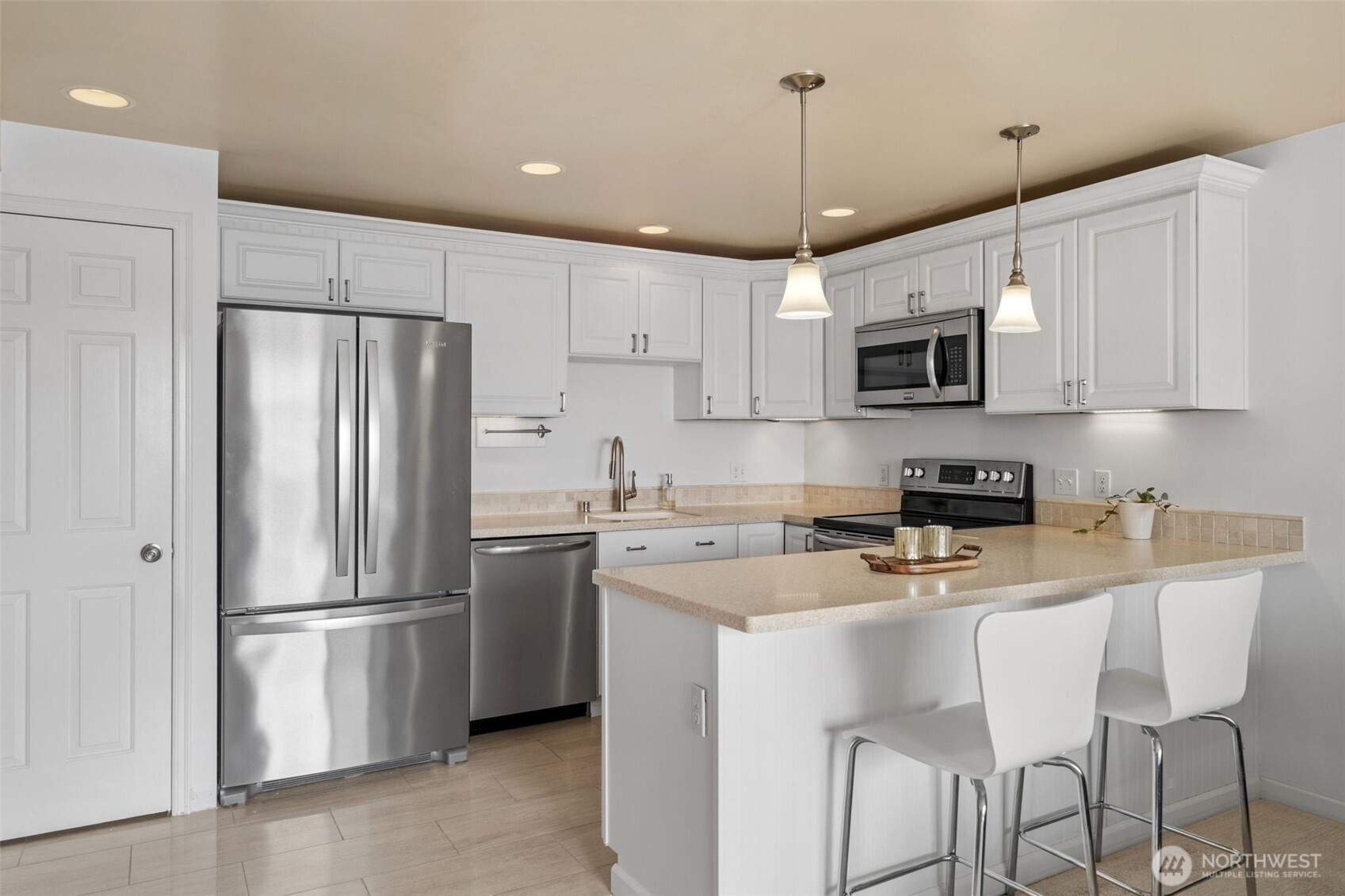 65 Kirkland Avenue Unit: 202