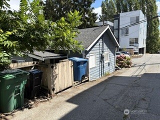 3115 Queen Anne Avenue N