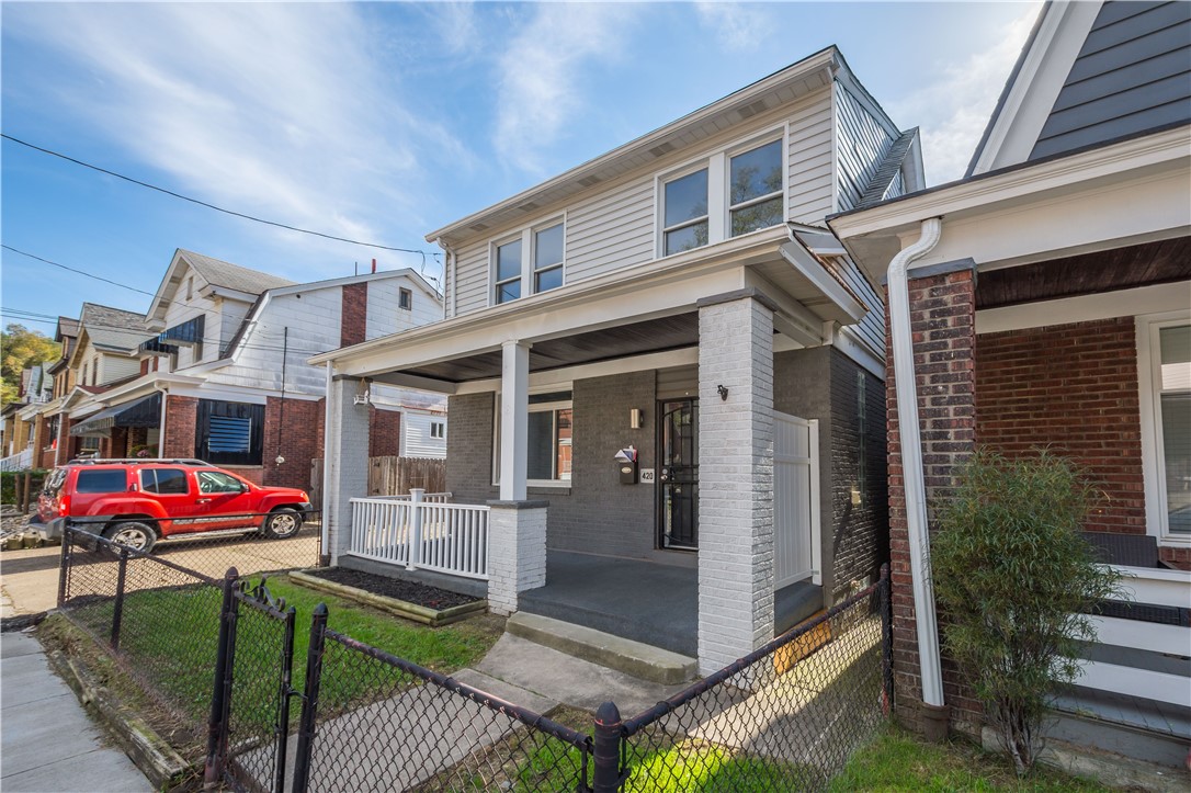 420 Ruxton St