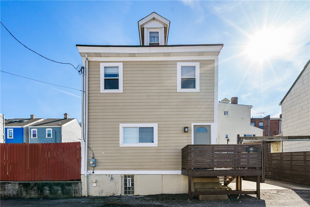 5423 Carnegie Str.