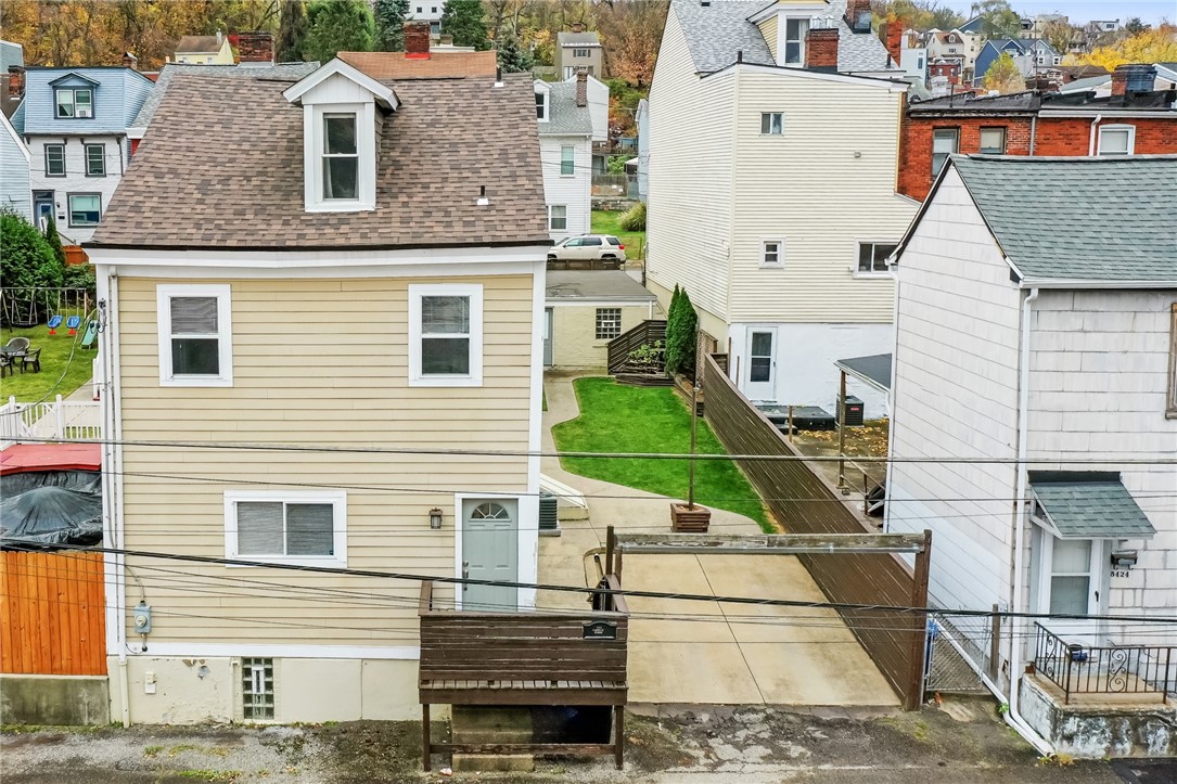 5423 Carnegie Str.