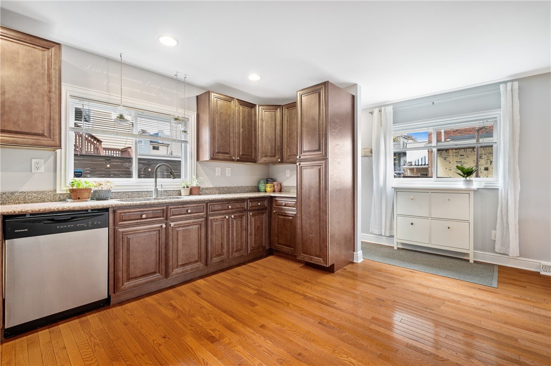 5423 Carnegie Str.