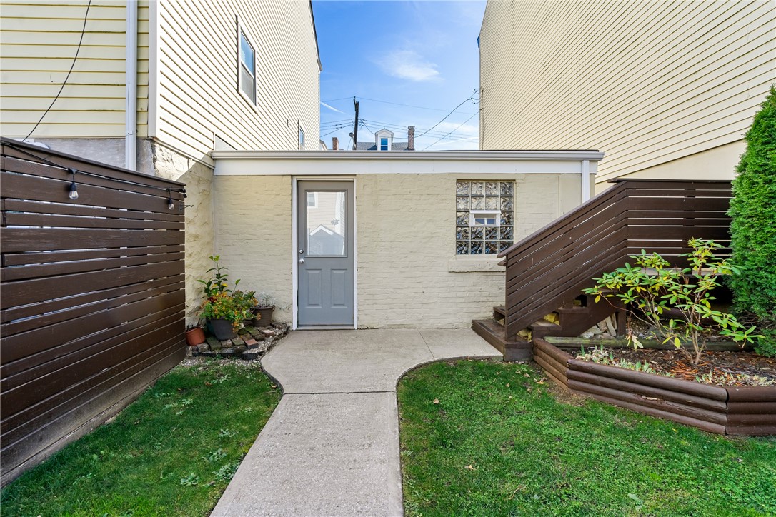 5423 Carnegie Str.