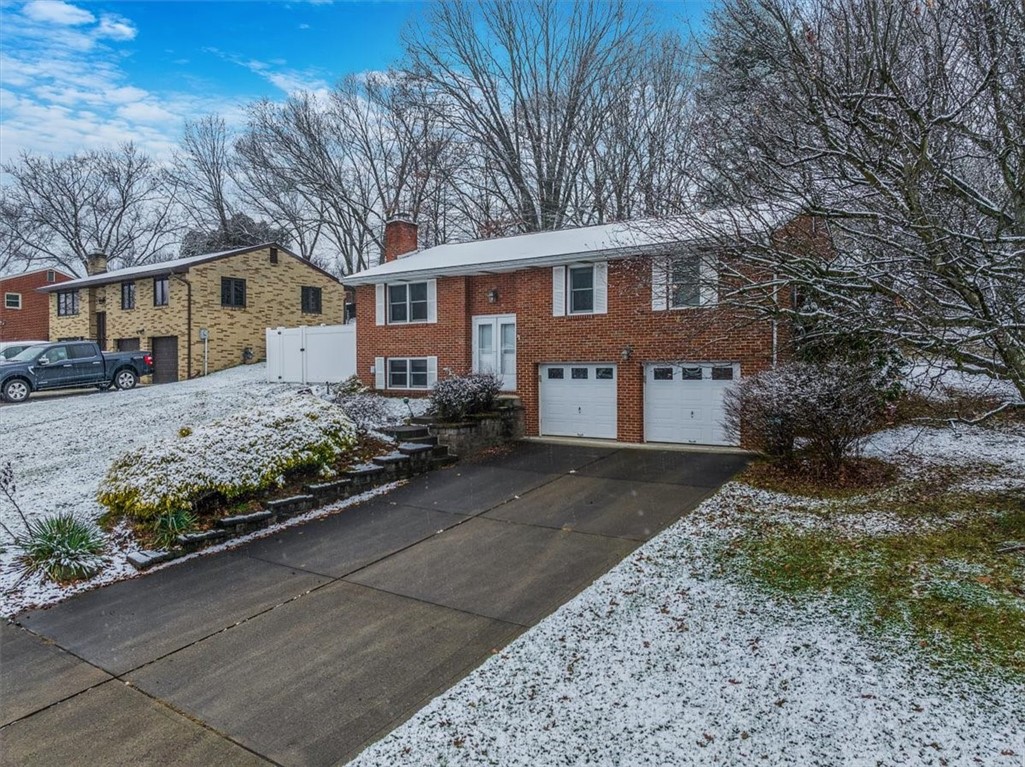29 Farmcrest Dr