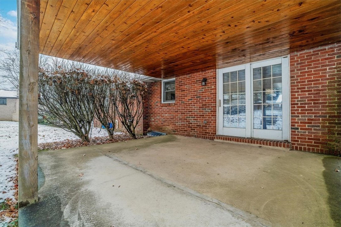 29 Farmcrest Dr