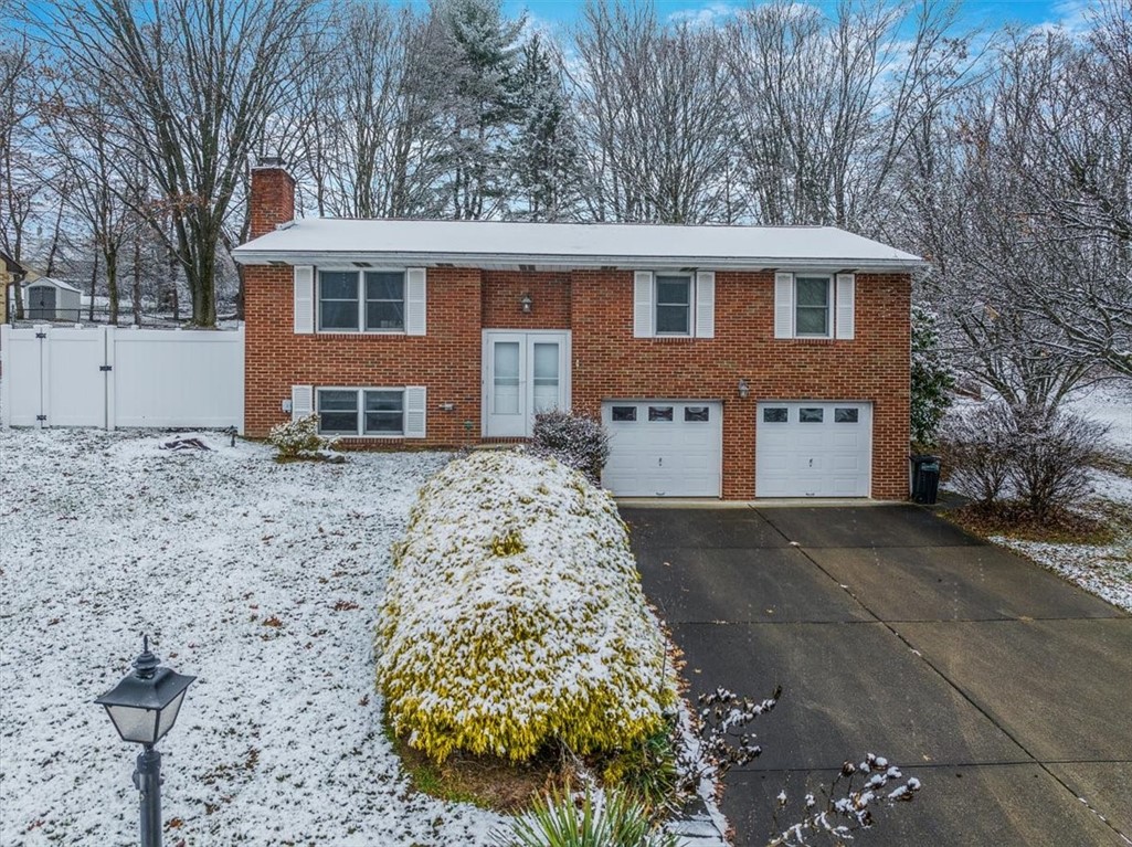 29 Farmcrest Dr