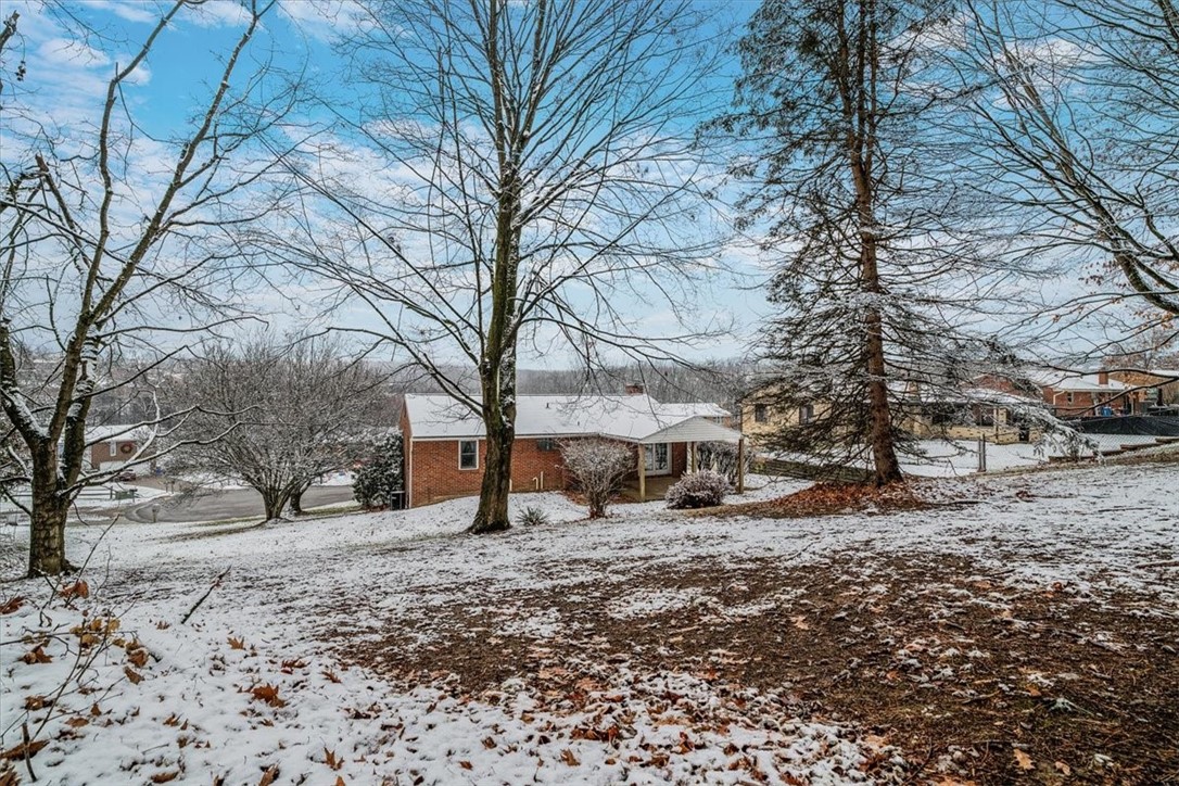 29 Farmcrest Dr
