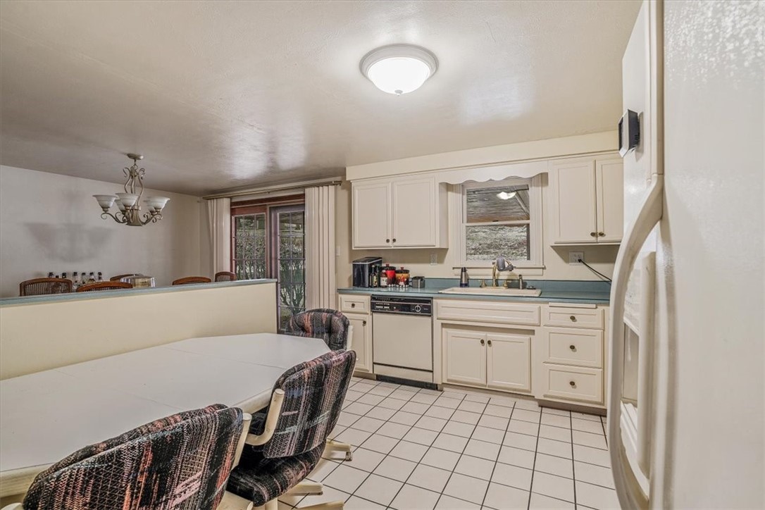 29 Farmcrest Dr