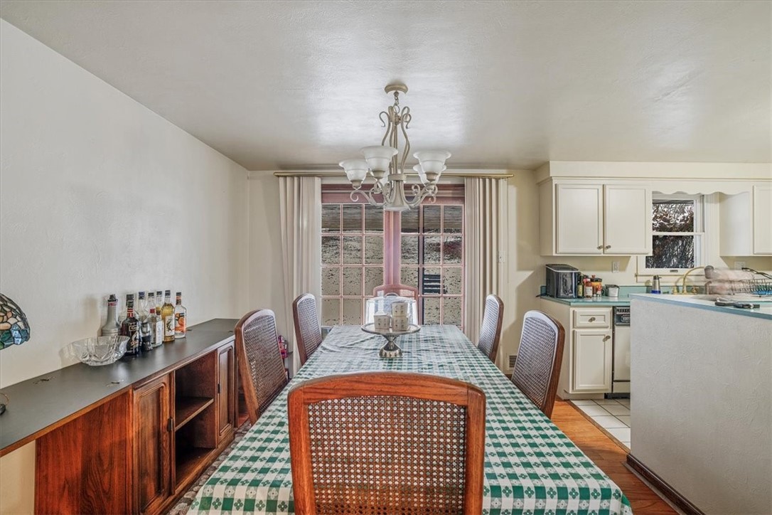 29 Farmcrest Dr