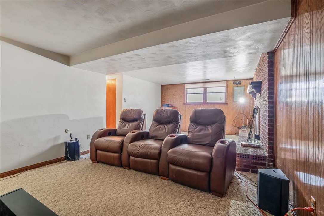 29 Farmcrest Dr