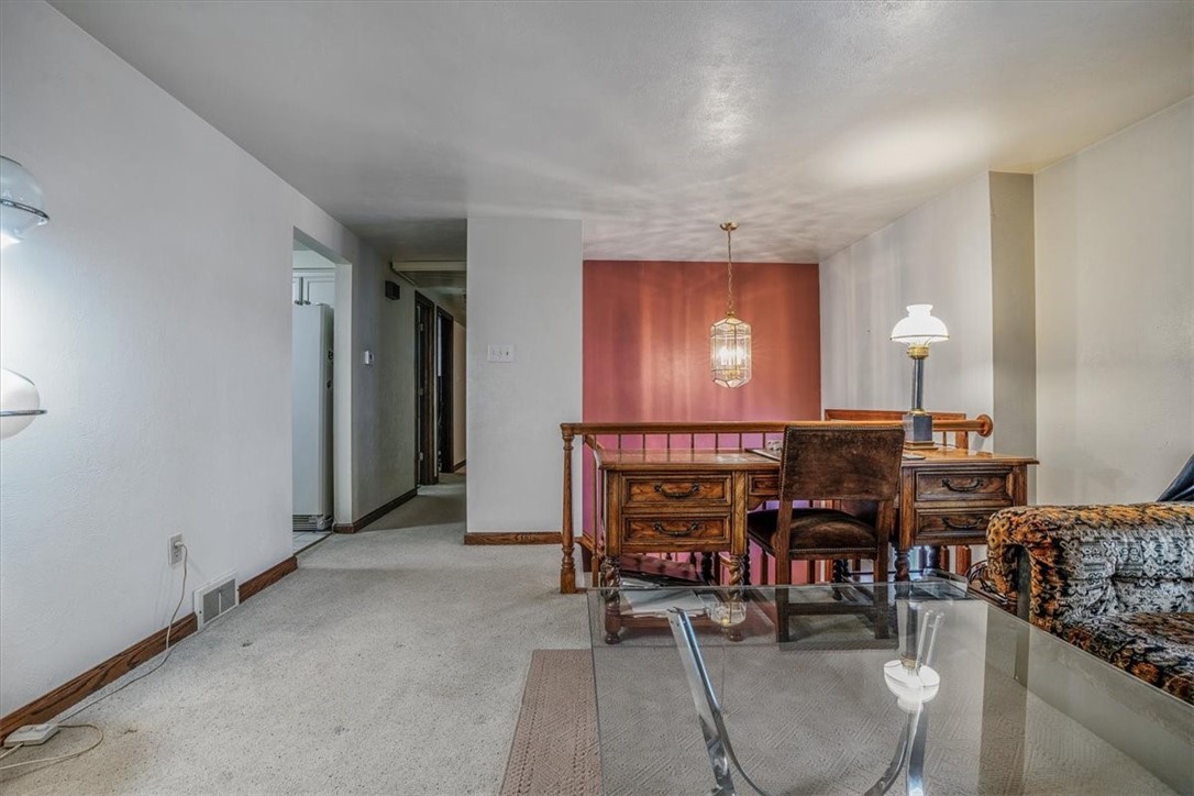 29 Farmcrest Dr