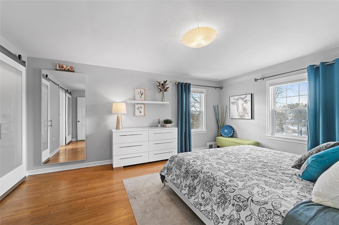 1010 SUMMER PLACE