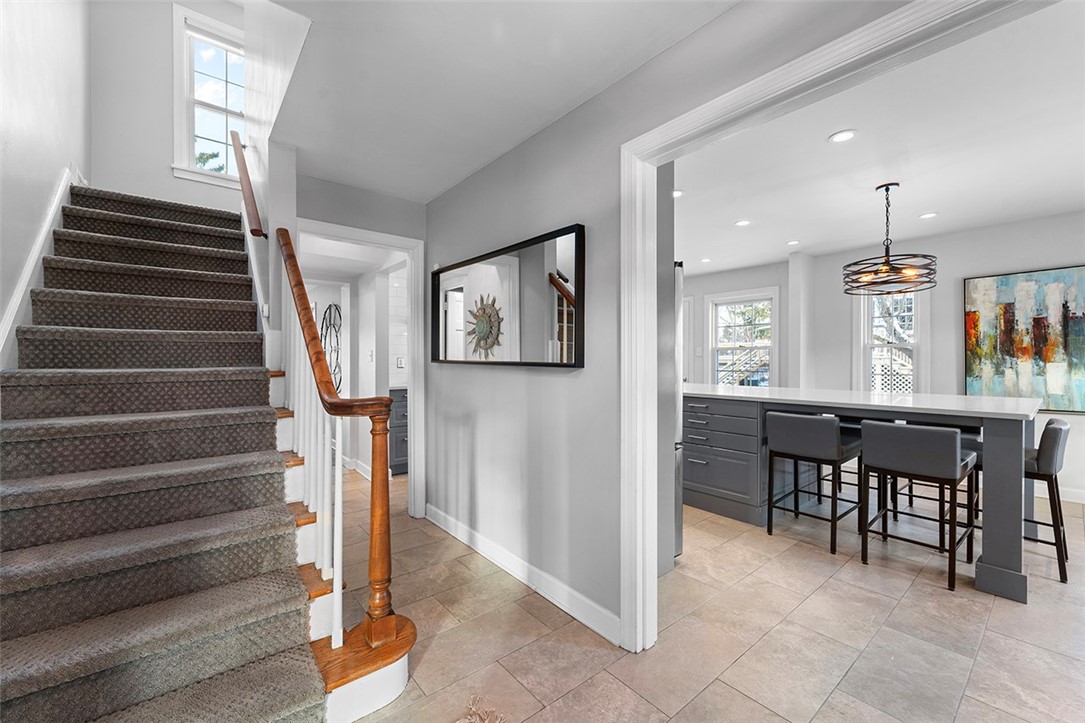 1010 SUMMER PLACE