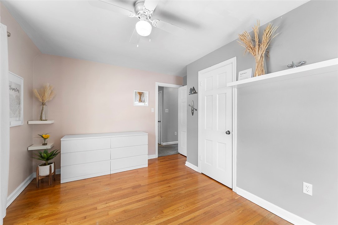1010 SUMMER PLACE