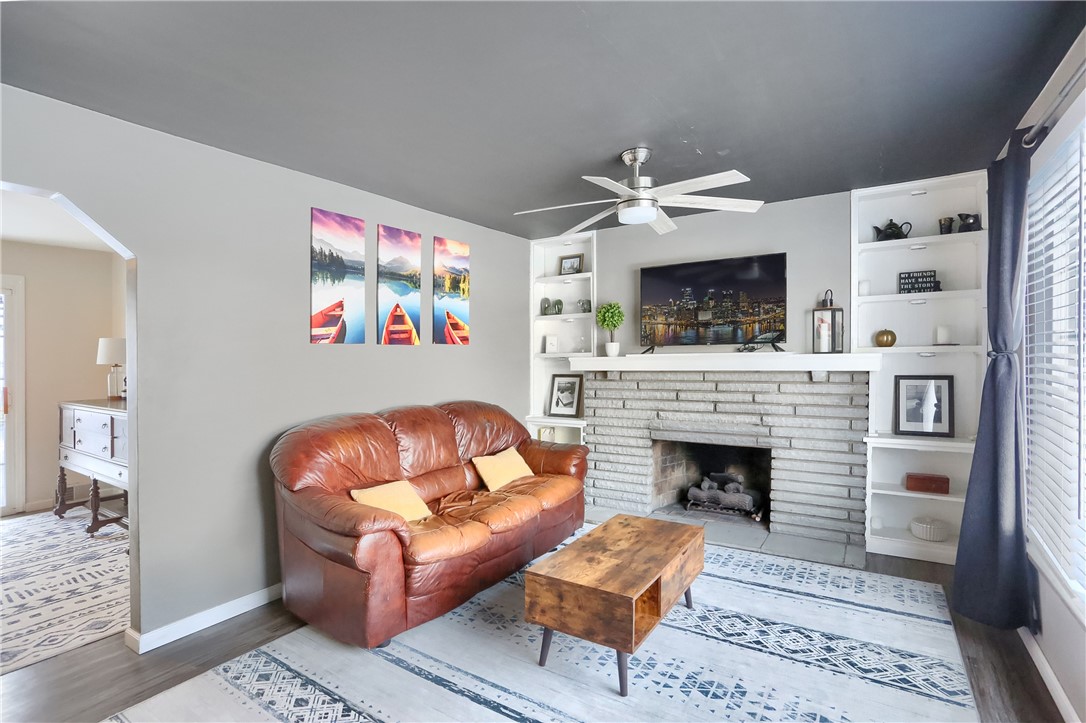 1507 Williamsburg Pl
