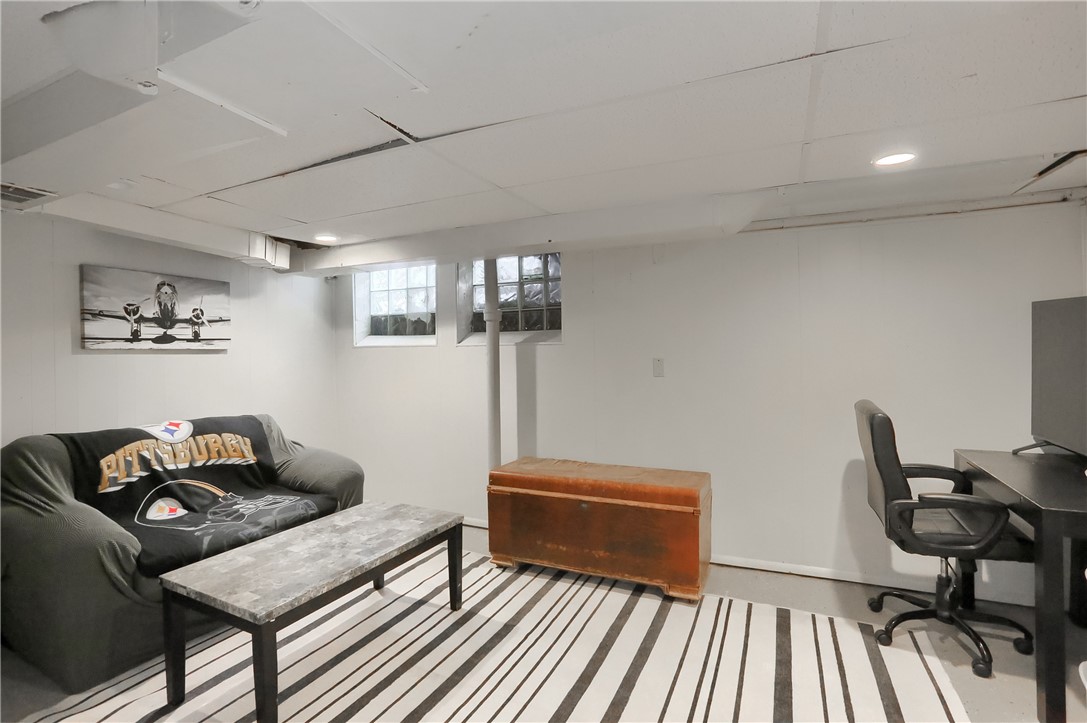 1507 Williamsburg Pl