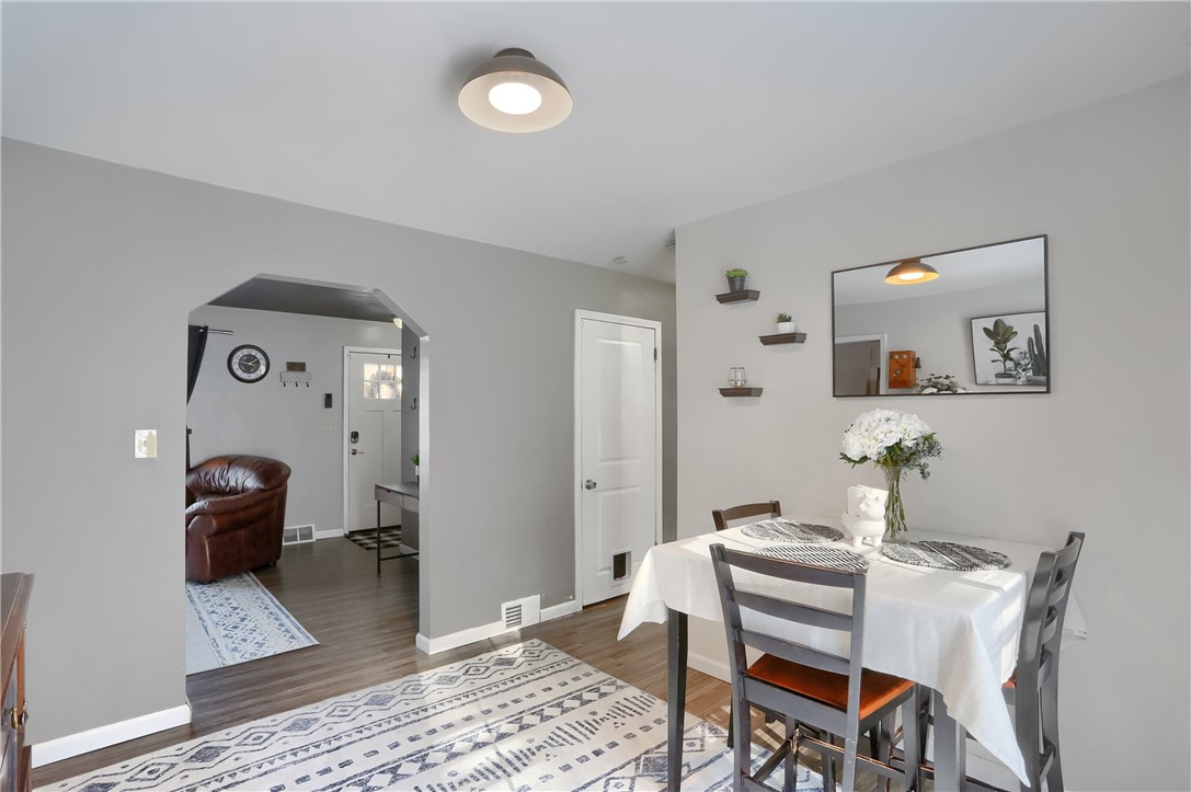 1507 Williamsburg Pl
