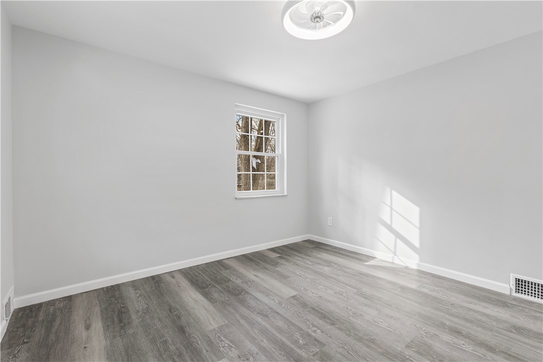 158 Spring Grove Rd