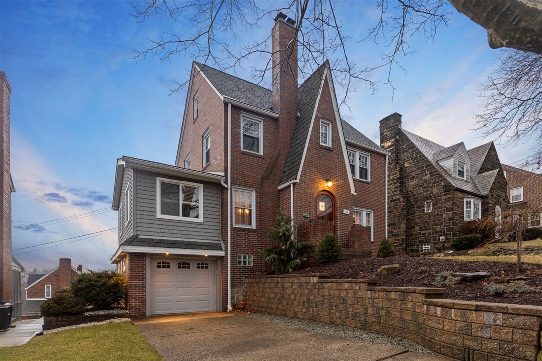 148 W Brentridge Ave