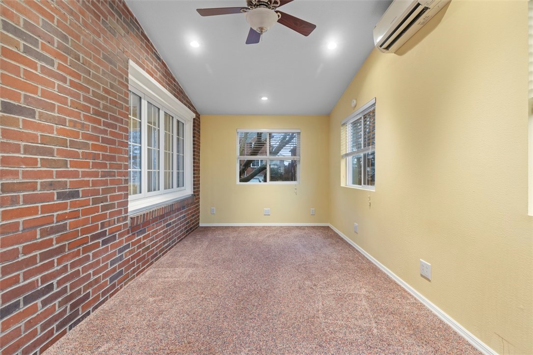 148 W Brentridge Ave