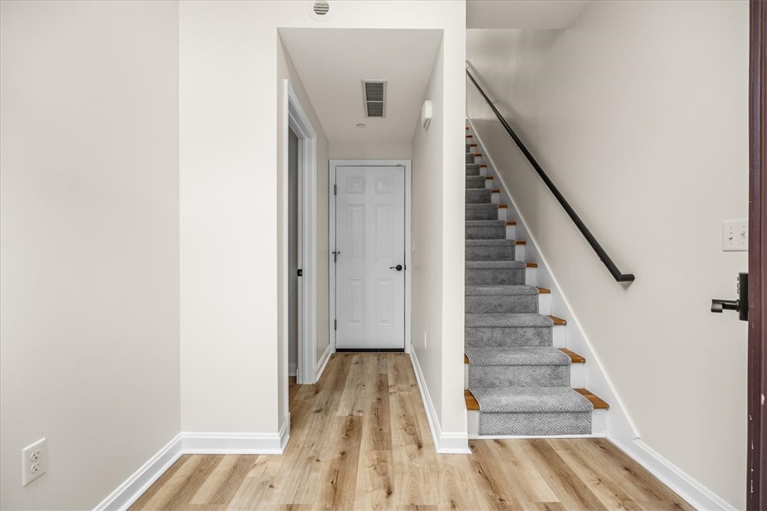 1611 Buena Vista St