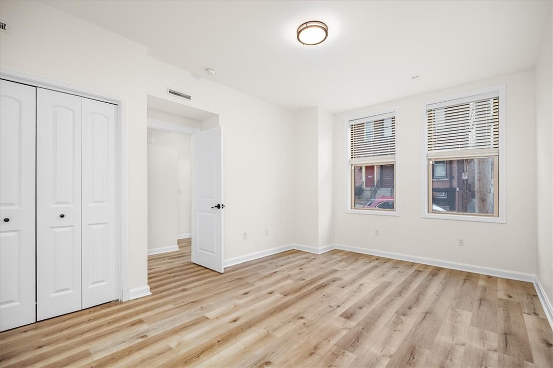1611 Buena Vista St