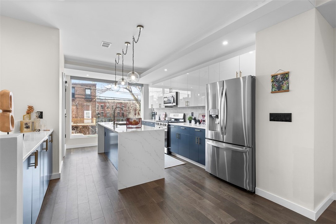 5226 Dresden Way