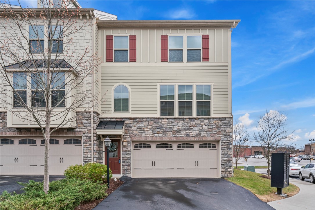 858 Beacon Lane