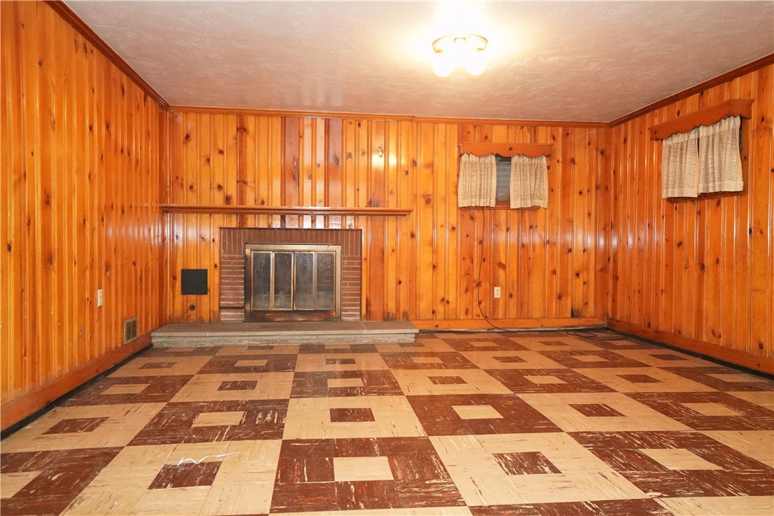 831 Baldwin