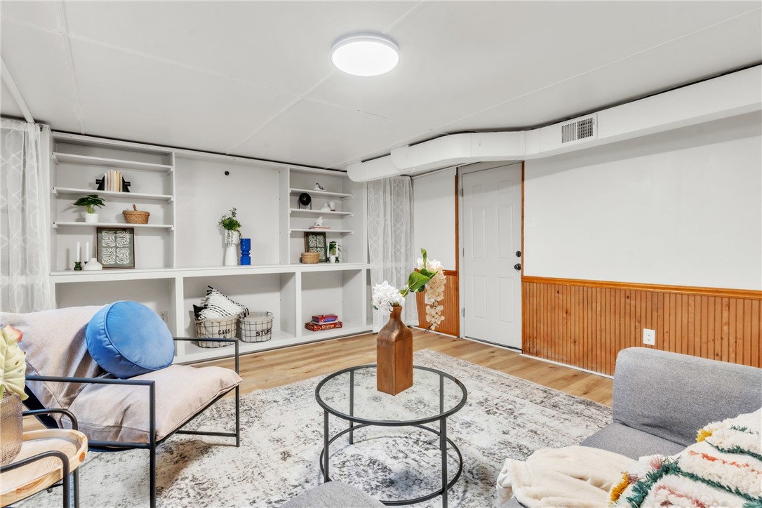 102 North Duane