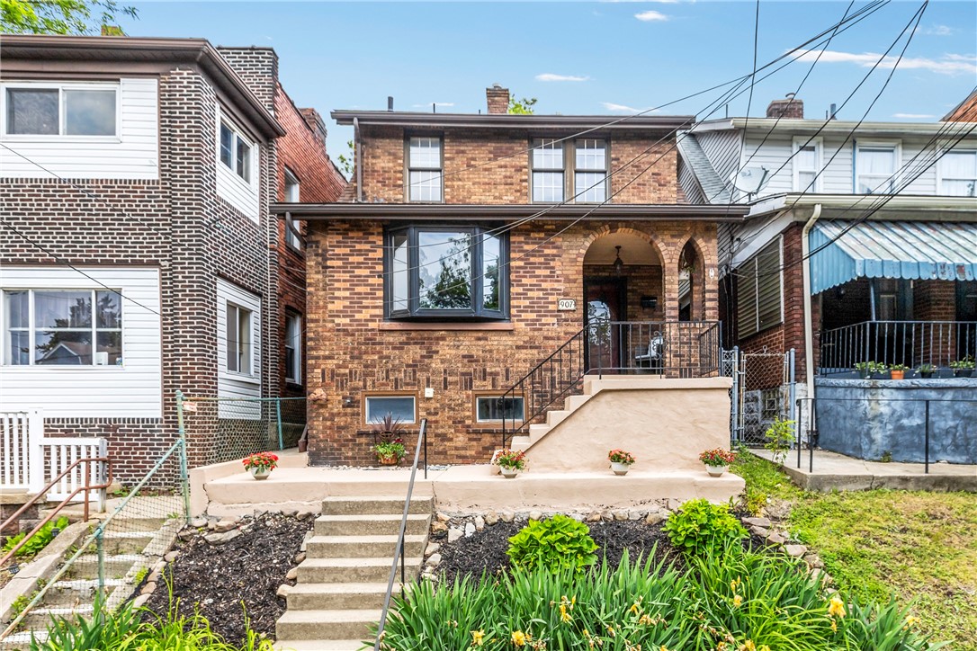 907 Greenfield Ave