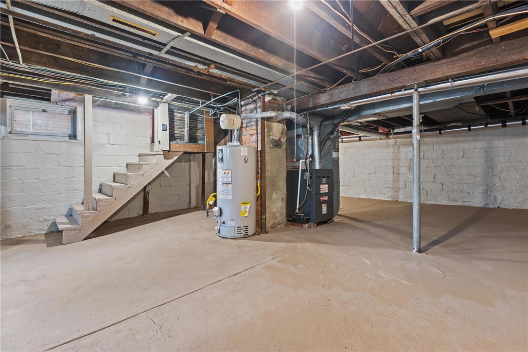 907 Greenfield Ave