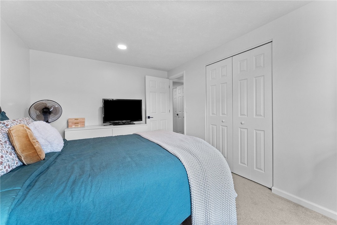 2406 Rolling Farms Rd