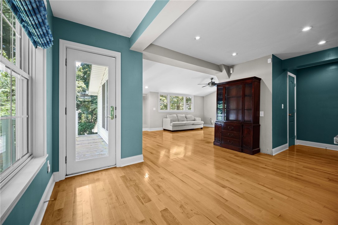 371 Highland Rd