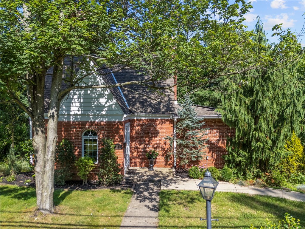 371 Highland Rd