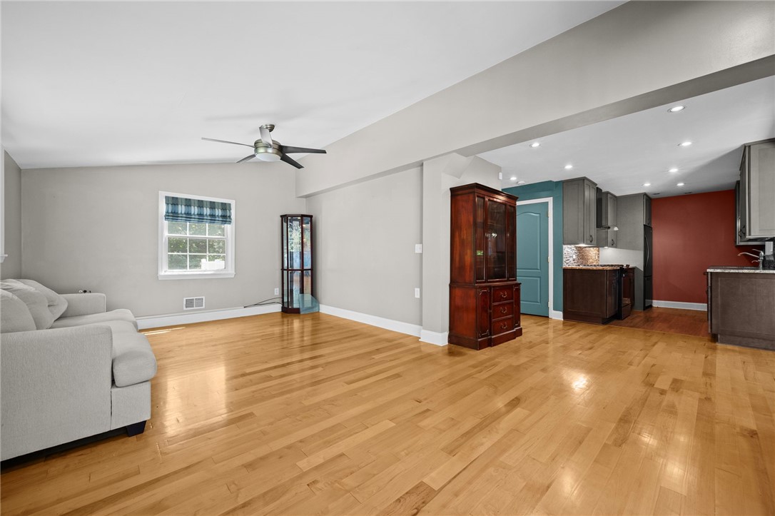 371 Highland Rd