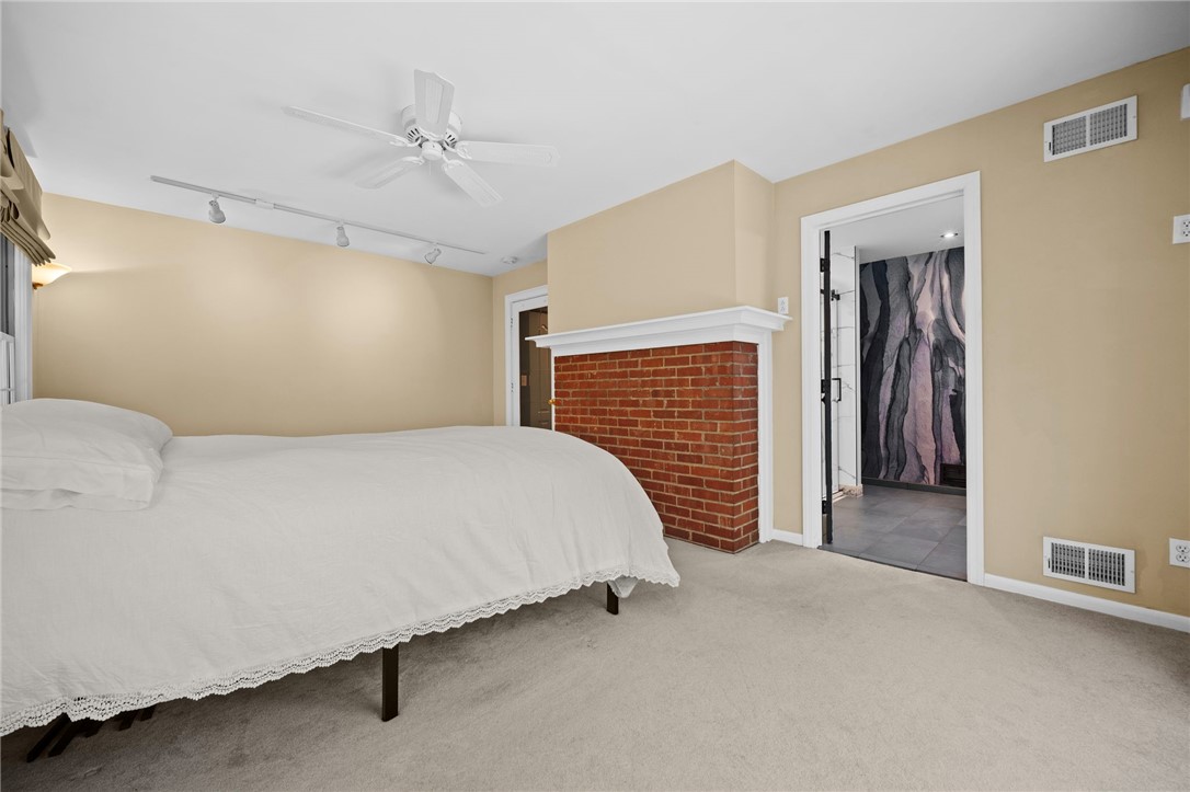 371 Highland Rd