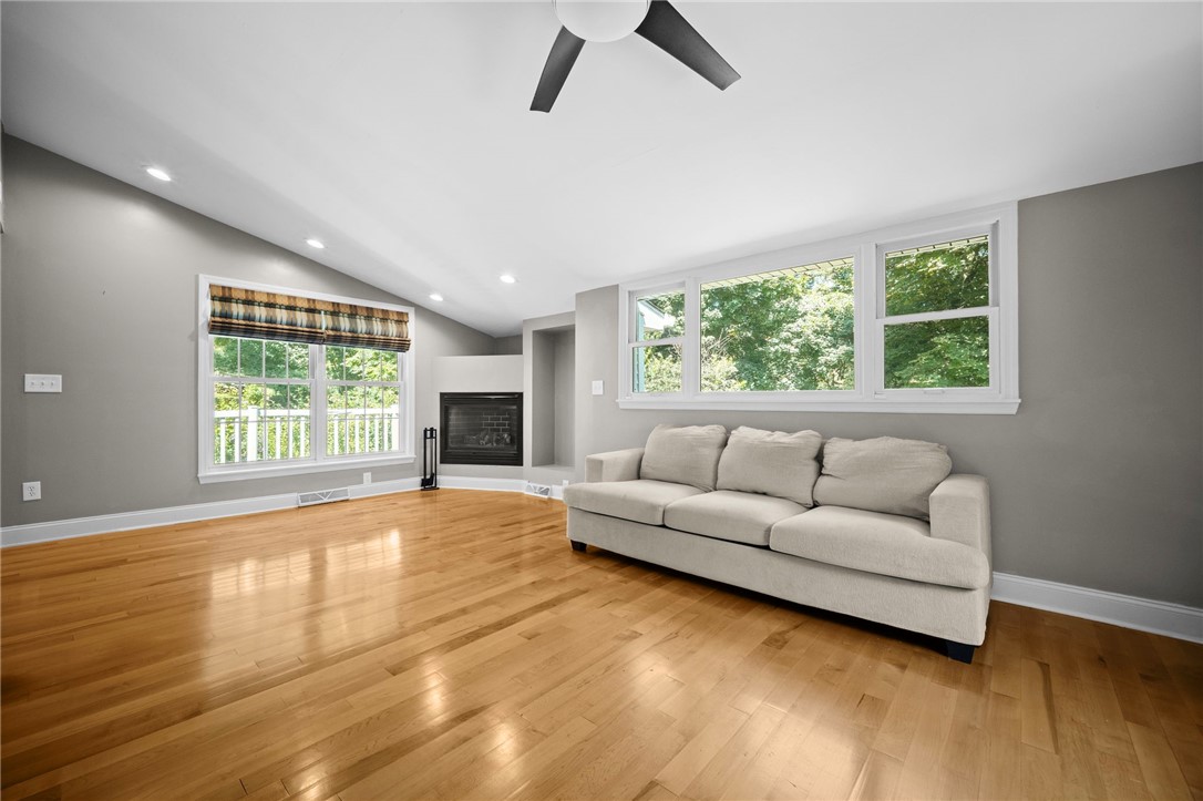 371 Highland Rd