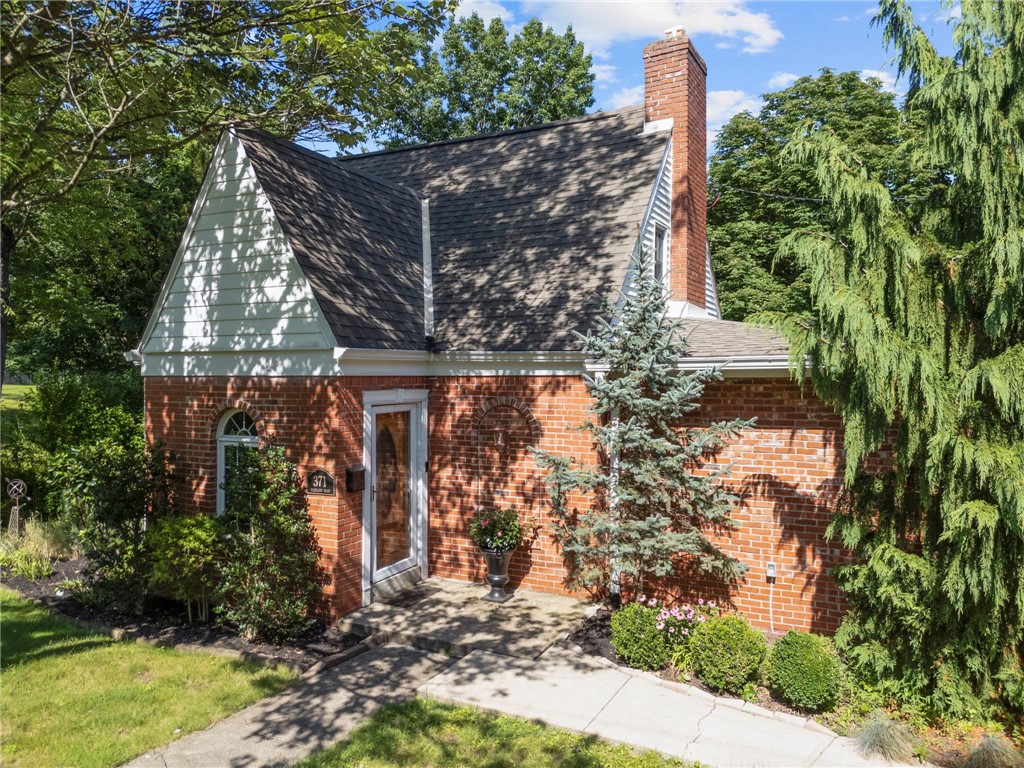 371 Highland Rd