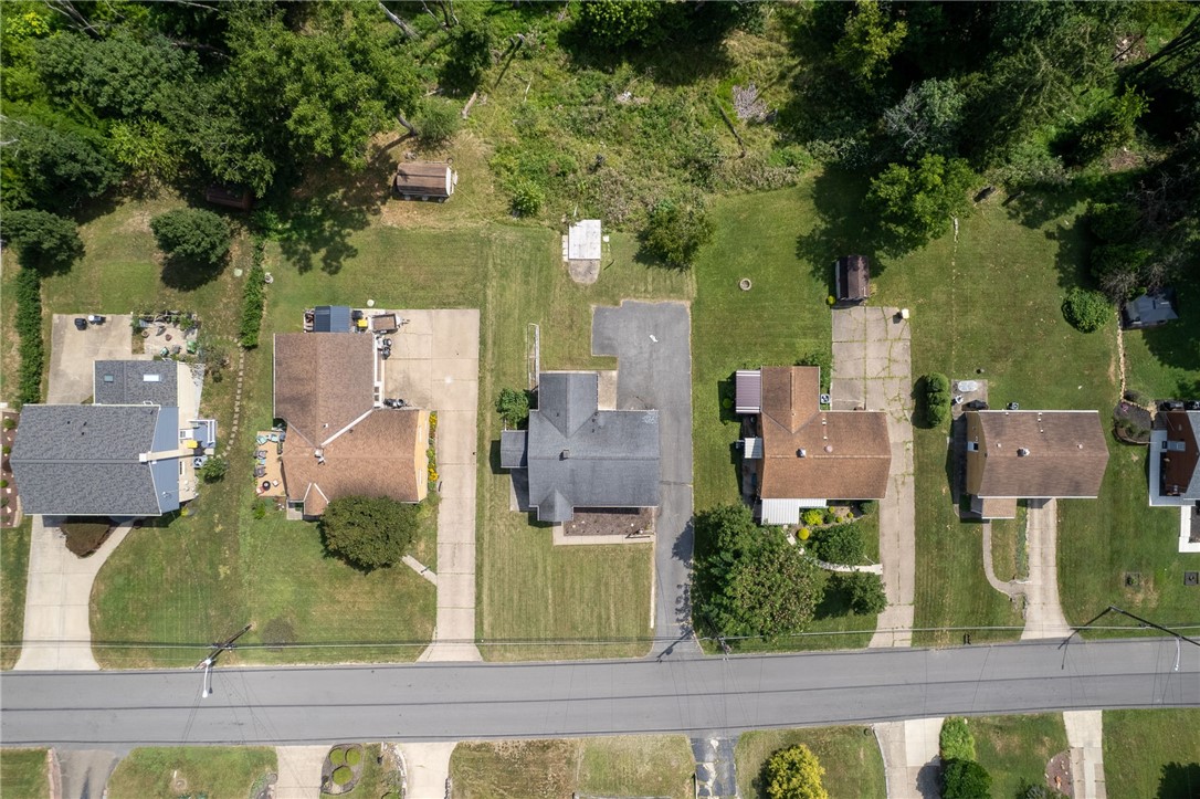 5579 Clarene Dr