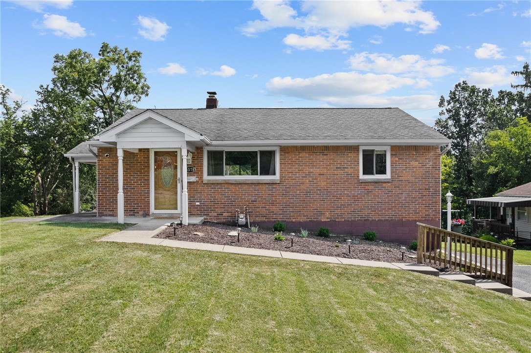 5579 Clarene Dr