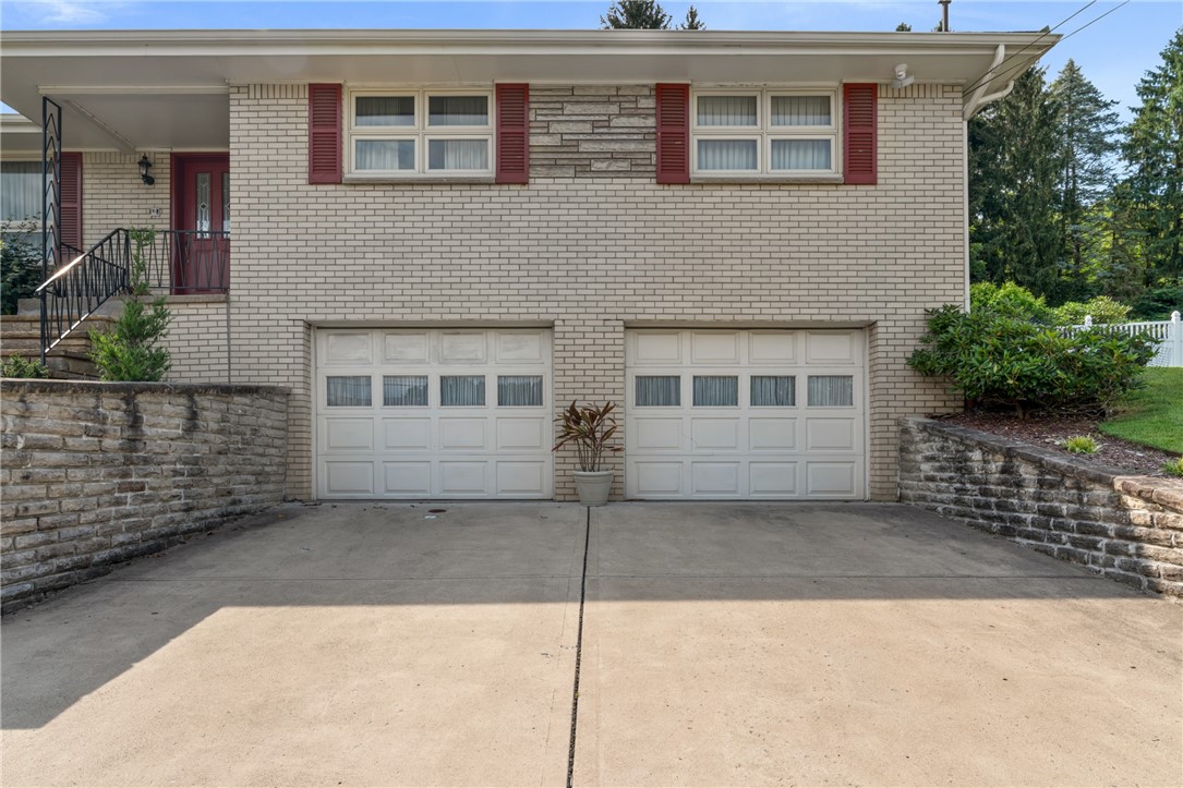 4419 Gateway Dr