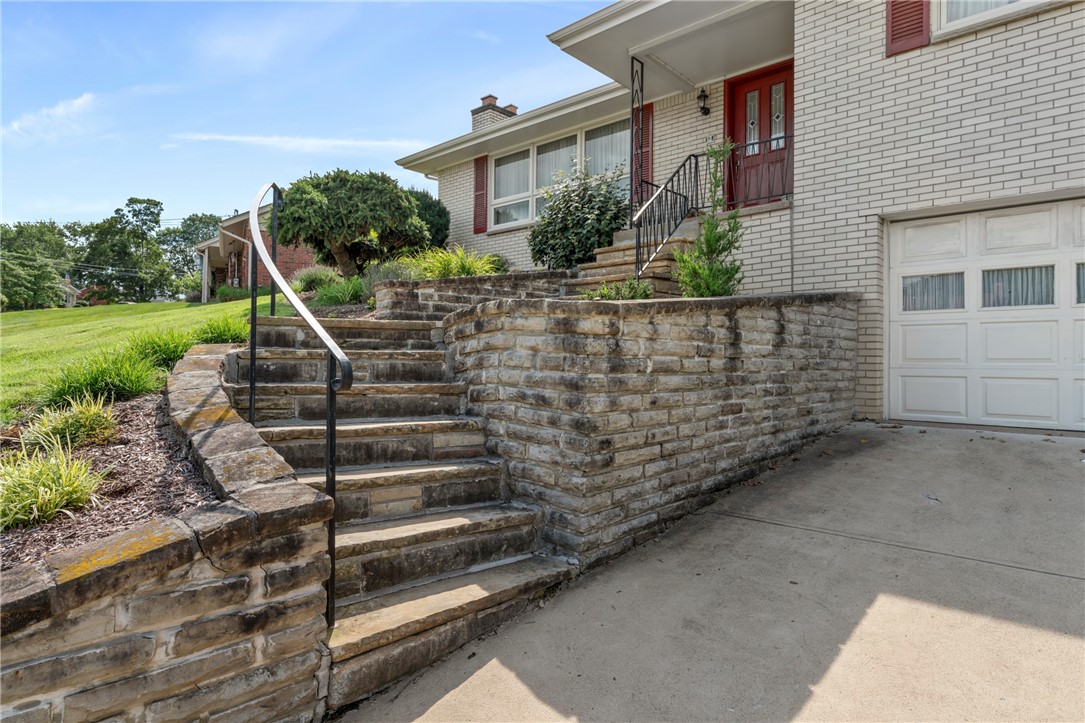 4419 Gateway Dr