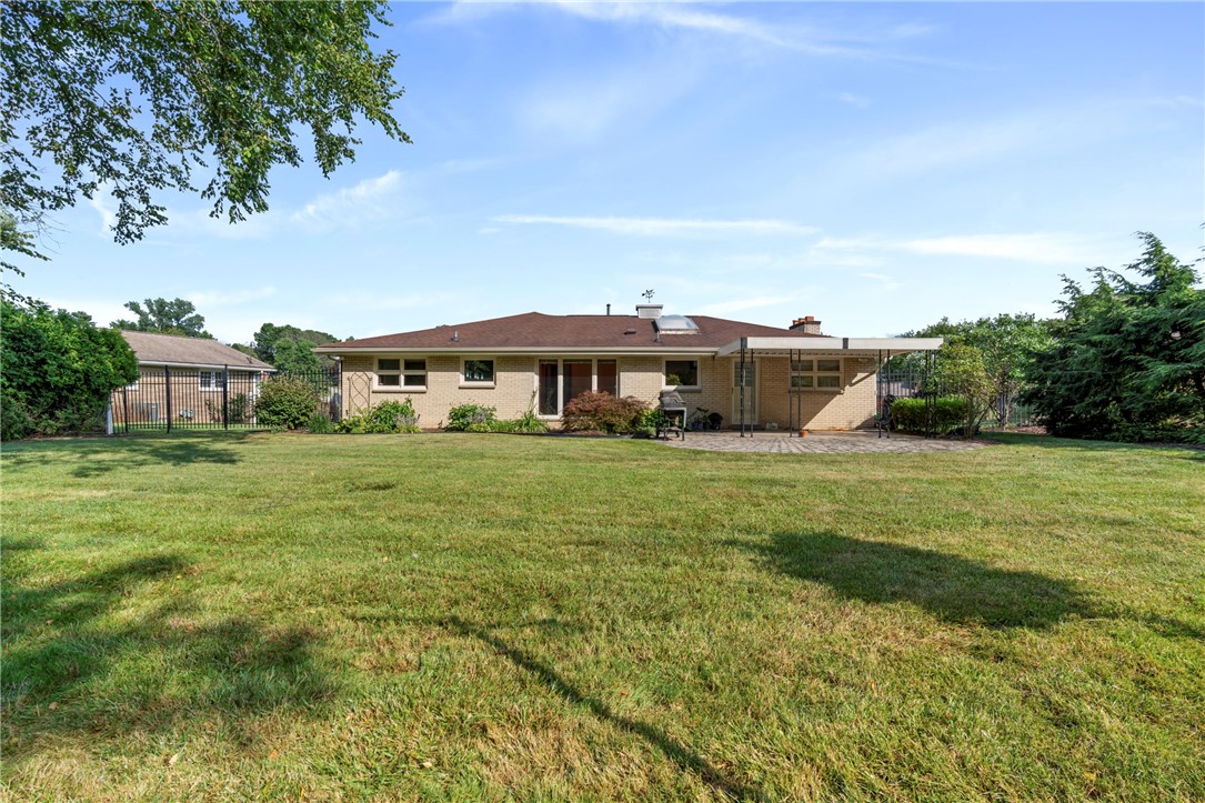 4419 Gateway Dr