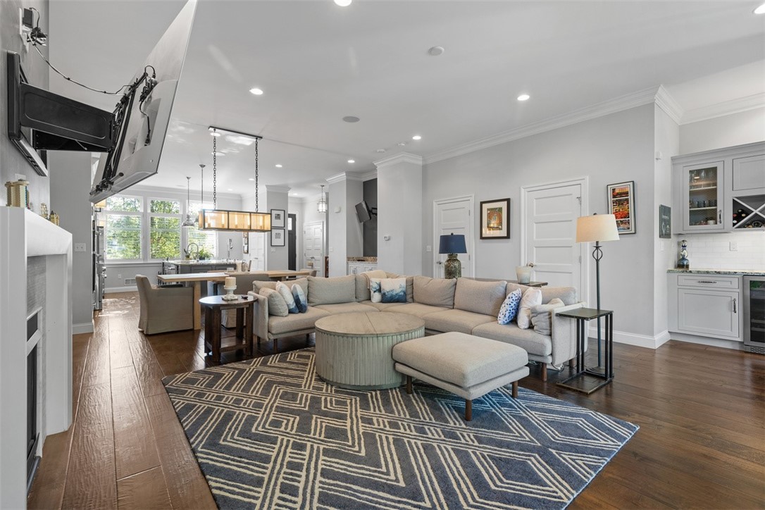 420 Bradley Street