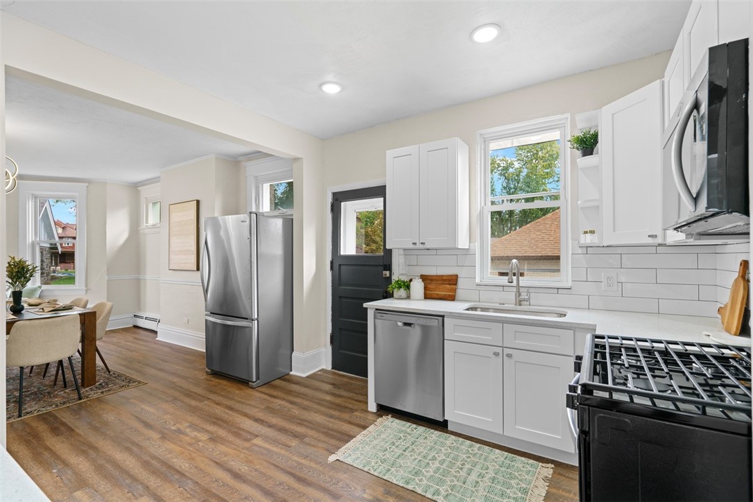 25 W Francis Ave