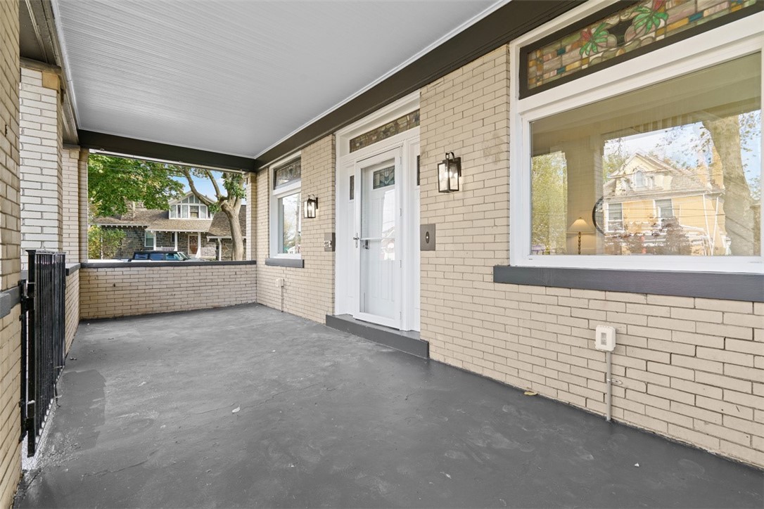 25 W Francis Ave