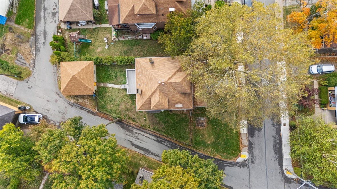 25 W Francis Ave